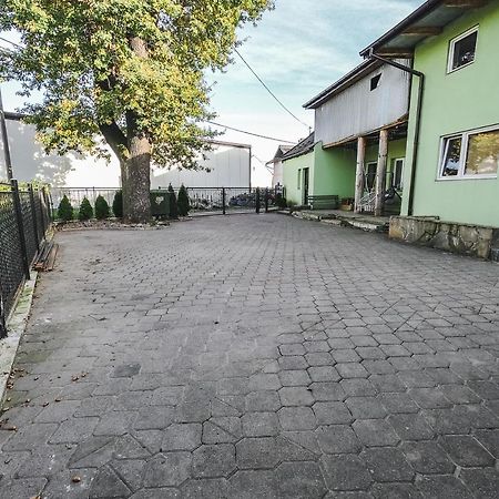 Twoja Przestrzen Noclegi Pokoje Mieszkanie Do Wynajecia Nowy Sacz Luaran gambar